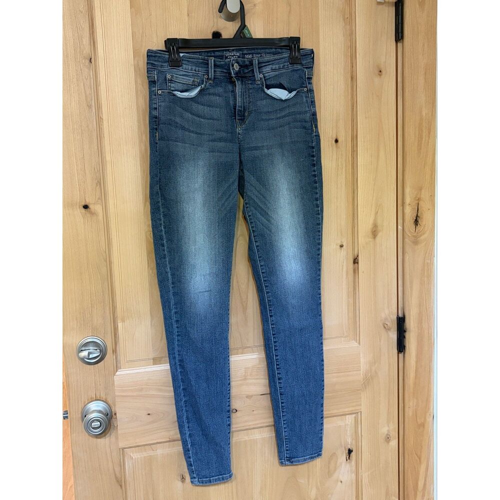 Levi Strauss & Co. Women's Mid-Rise Skinny Jeans in Medium Wash Size 4L EUC